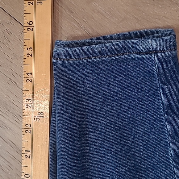 Good American Jeans Women's sz 4/27 Good Leg Crop Mid Rise Indigo Denim Jeans - Picture 13 of 14